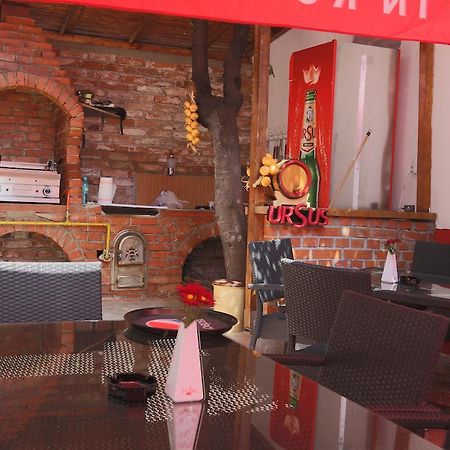 La Storia Guest House Piteşti Extérieur photo