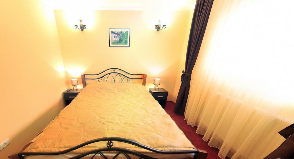 La Storia Guest House Piteşti Extérieur photo