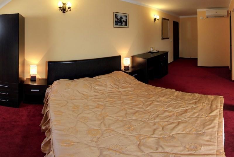 La Storia Guest House Piteşti Extérieur photo