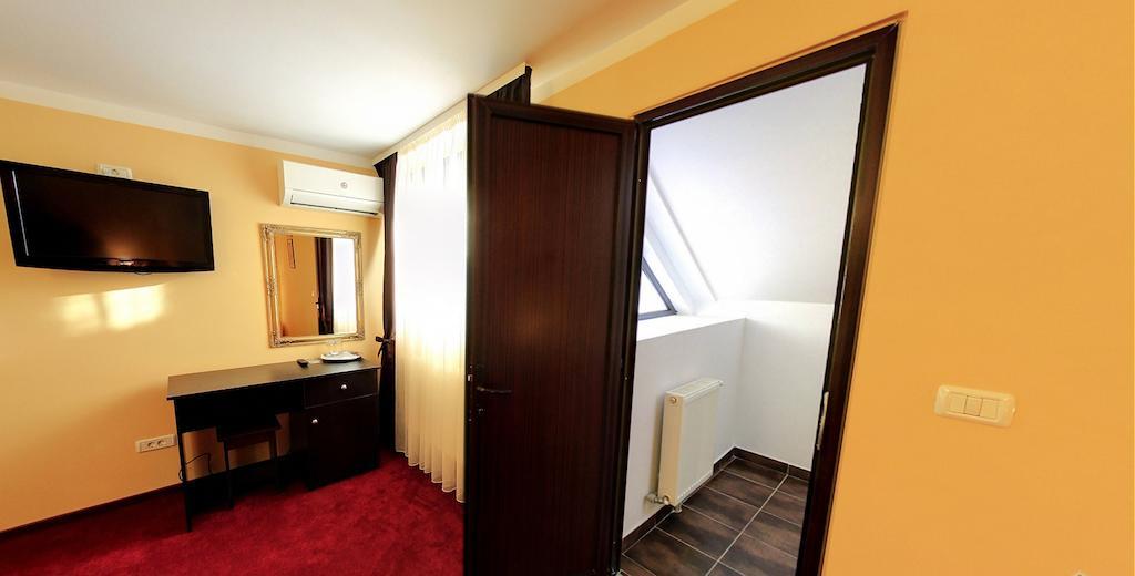 La Storia Guest House Piteşti Extérieur photo