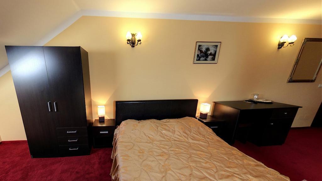 La Storia Guest House Piteşti Extérieur photo