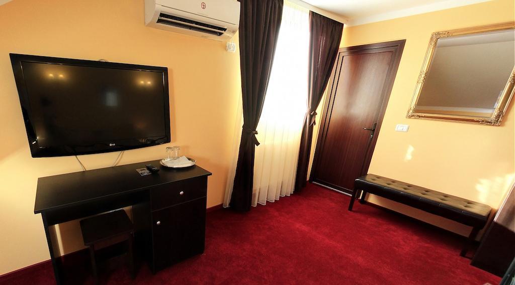 La Storia Guest House Piteşti Extérieur photo