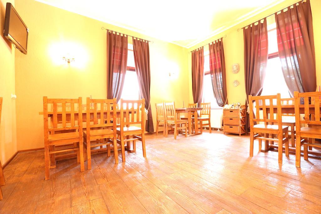 La Storia Guest House Piteşti Extérieur photo